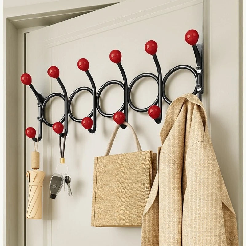 Patère Murale Bois Chenille – Porte-Manteau Original Chambre Enfant