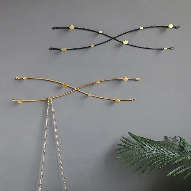 Porte-Manteau Mural Métal Design – 8 crochets pour entrée nette