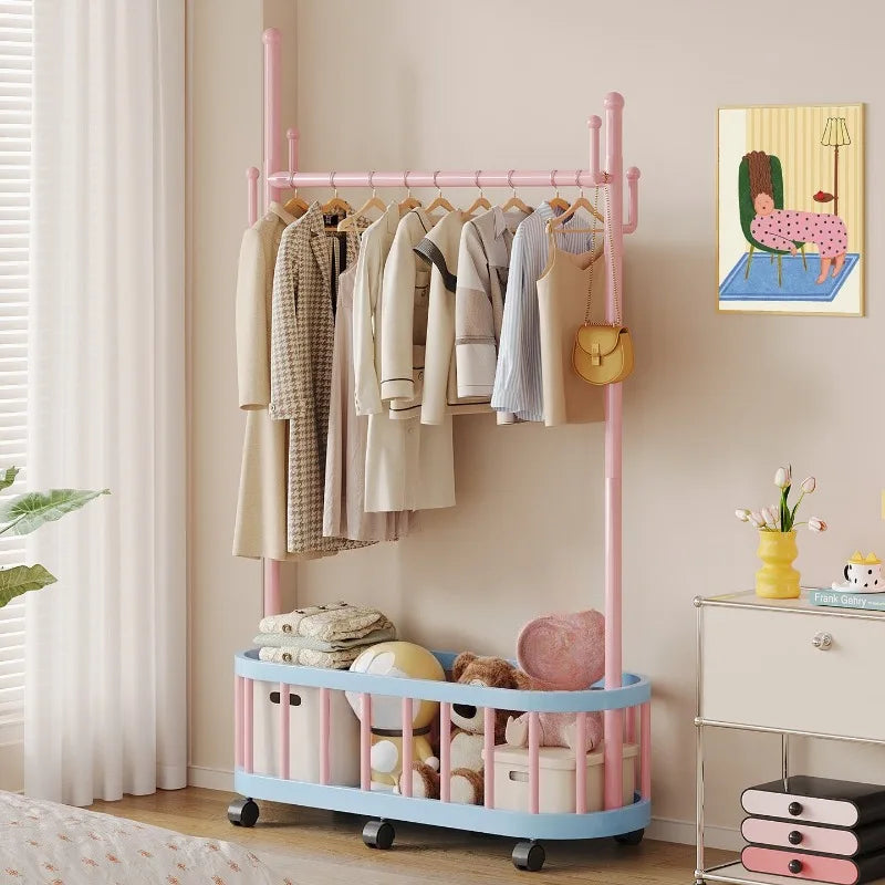 Porte-Manteau sur Pied à Roulettes Design – Chambre et Entrée